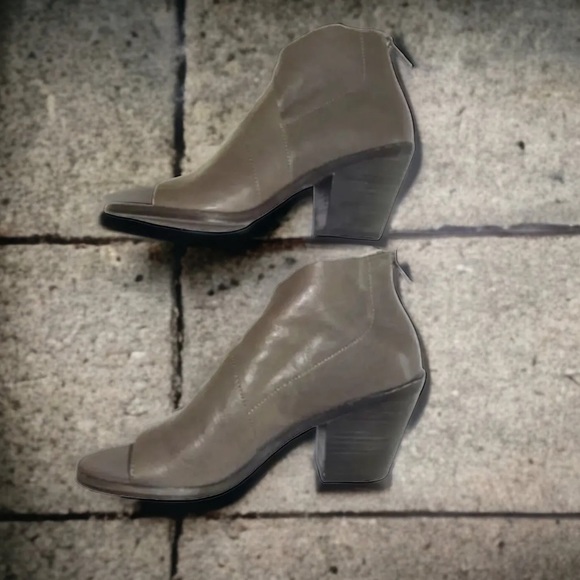 Eileen Fisher Ink Ankle Booties 7 VINTAGE Gray Pebbled Leather Zip Back NIB - Picture 7 of 16